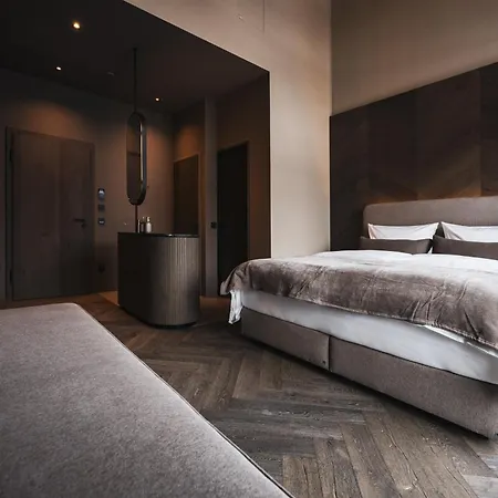 Alpine Boutique Wollee 4*