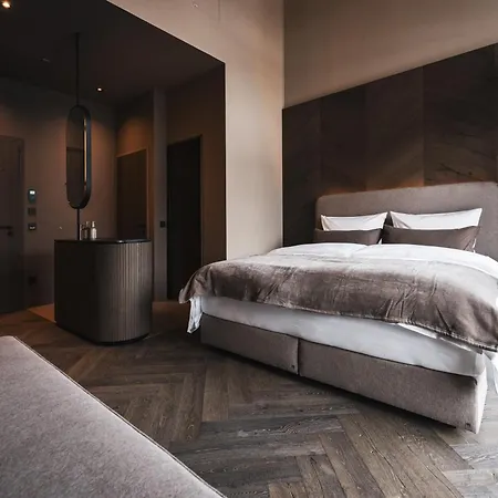 Alpine Boutique Wollee