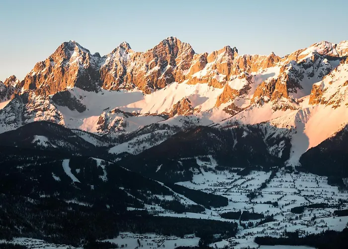 Alpine Boutique Wollee فندق 4*