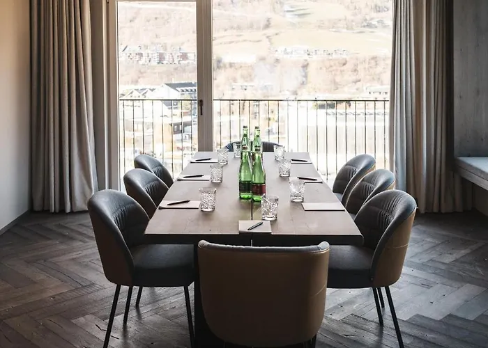 فندق Alpine Boutique Wollee 4*