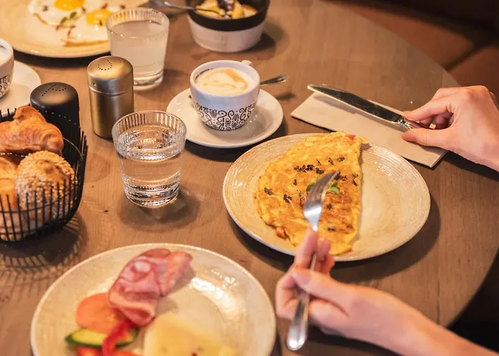 Alpine Boutique Wollee سخلادميخ