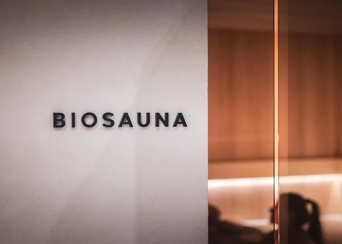 Alpine Boutique Wollee فندق 4*